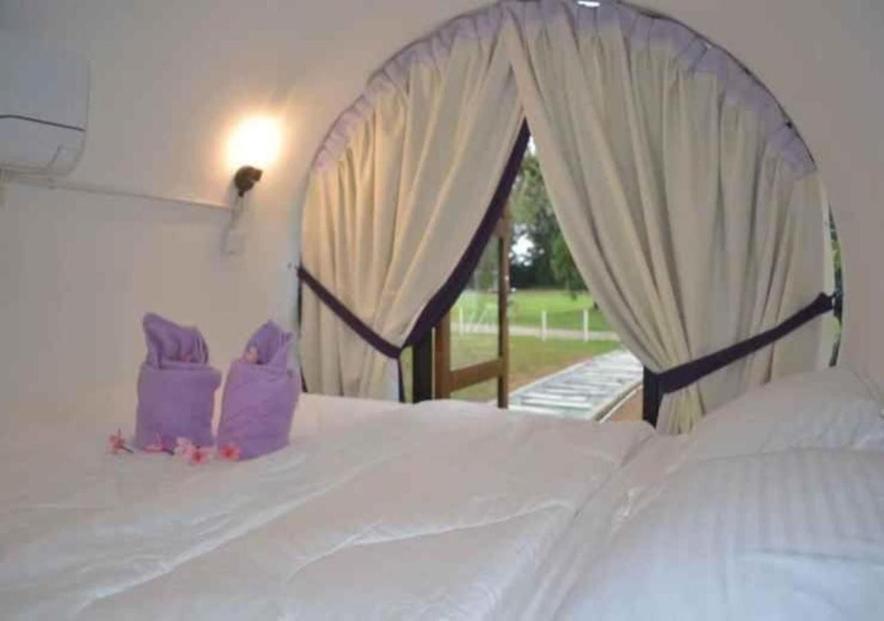 Mango'S Park Port Dickson Hotell Exteriör bild